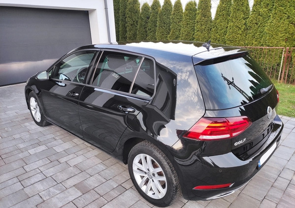 Volkswagen Golf cena 77900 przebieg: 67960, rok produkcji 2019 z Suchedniów małe 436